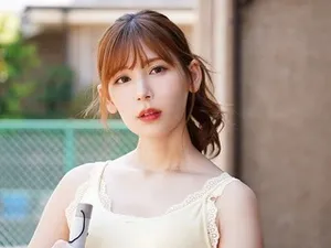Lén lút đụ cô chị dâm của bạn gái - Irita Maya